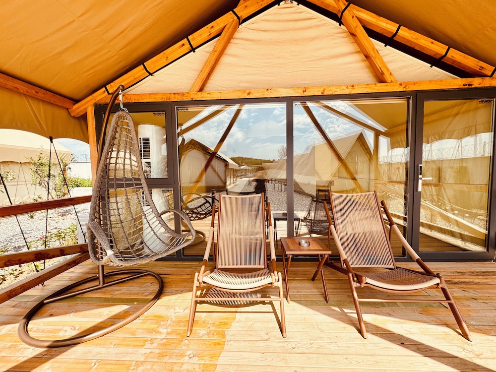 Superior Tent, Courtyard View