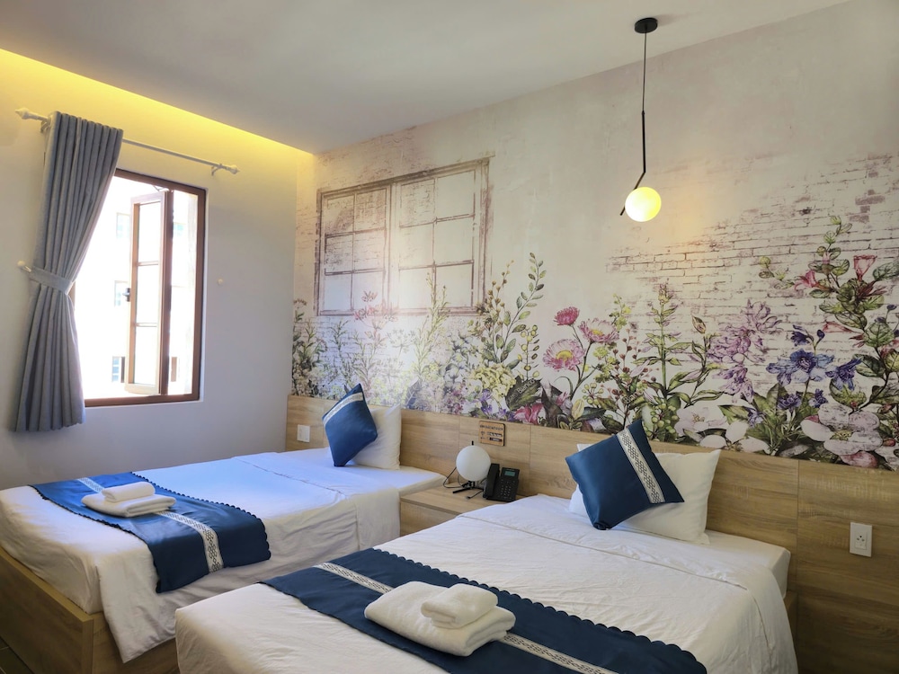 Deluxe Double or Twin Room, City View