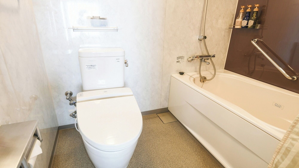 Comfort Twin Room, Non Smoking (2nd, 3rd & 4th Floor Only - Main Building) - Photo 10