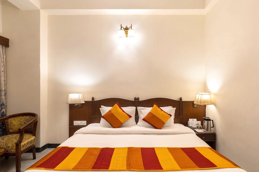 Non Lake Facing Deluxe AC Room - Photo 10