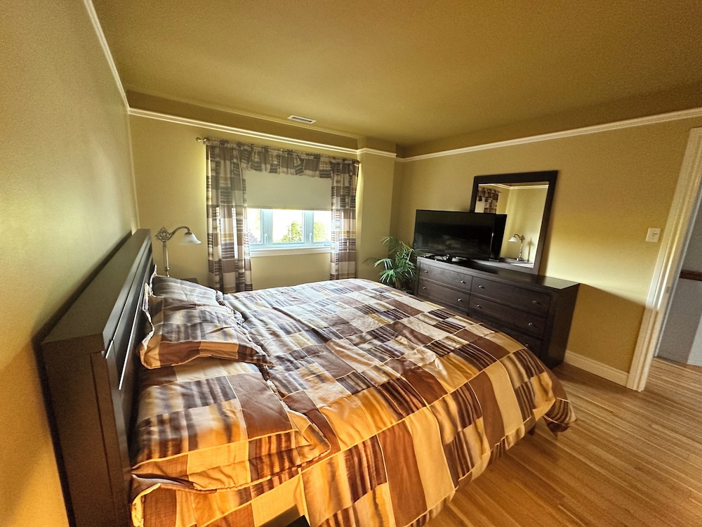 Condo, Balcony, Lake View photo 1