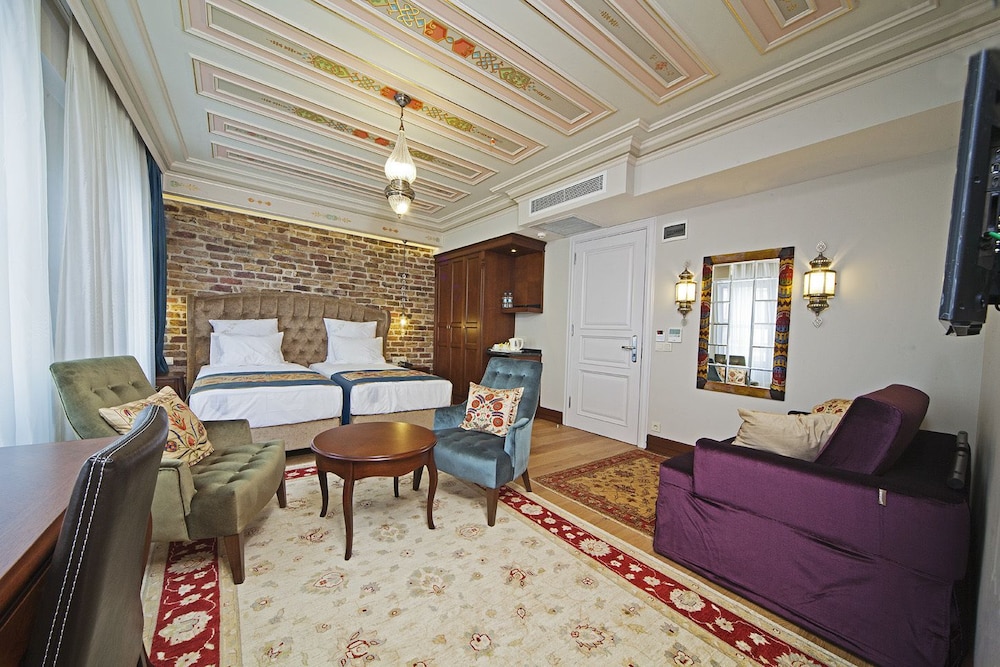 Deluxe Double Room photo 2