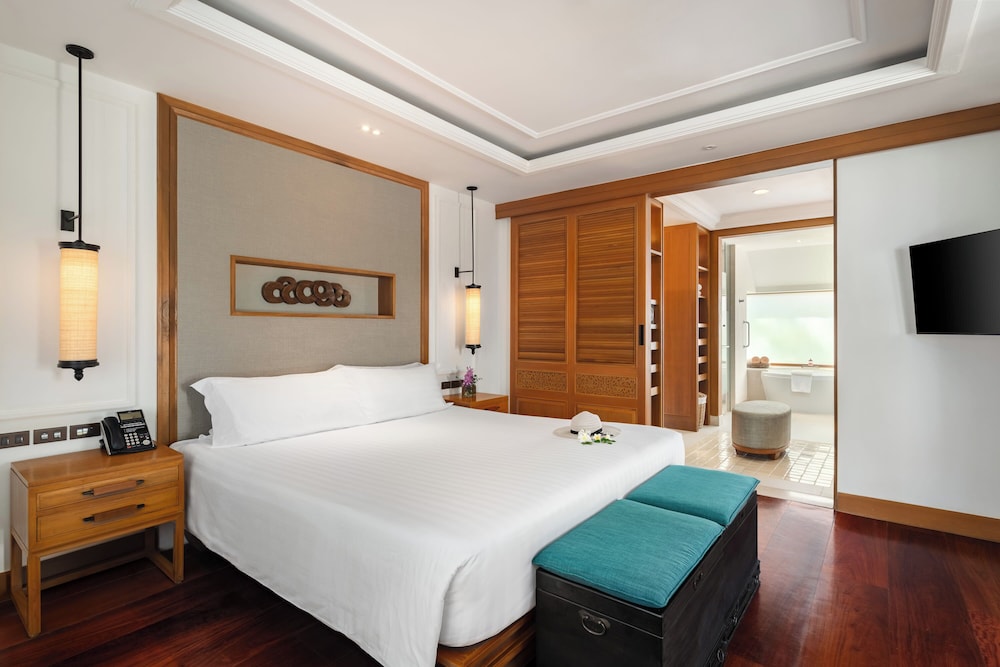 Exclusive Villa, Beachfront (Garden, Plunge Pool) - Photo 4