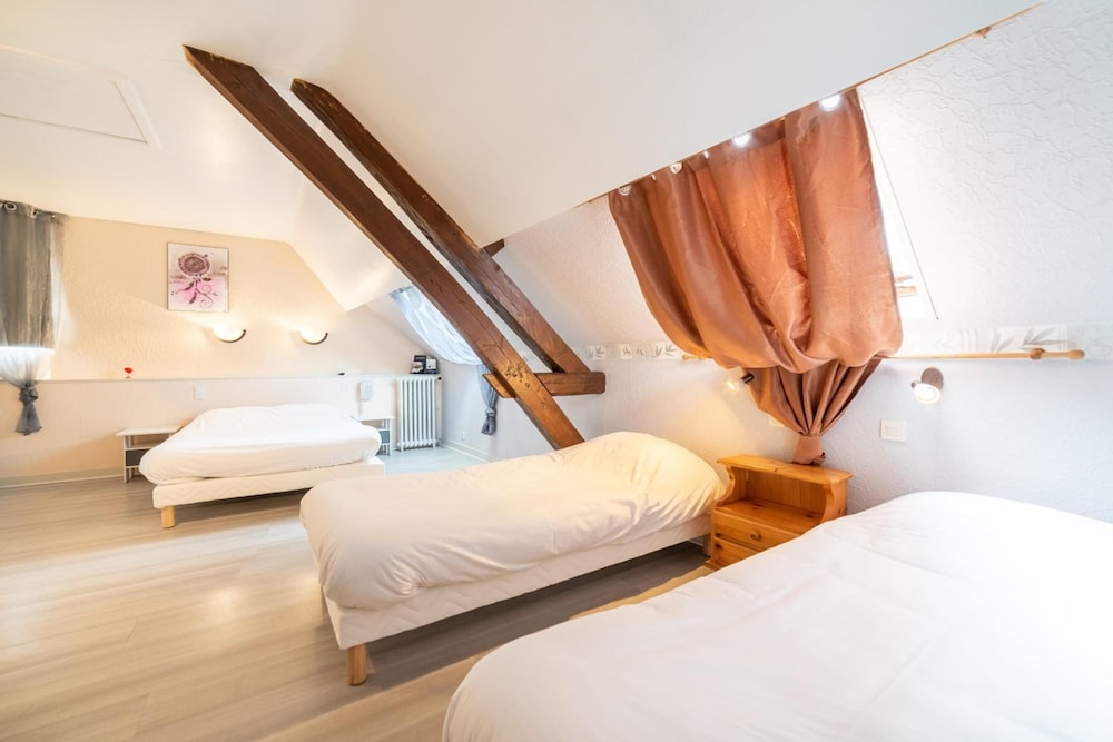 Family Quadruple Room photo 1