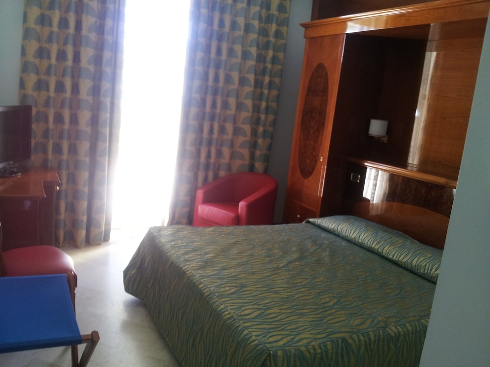 Room (Flexible (room change) photo 1