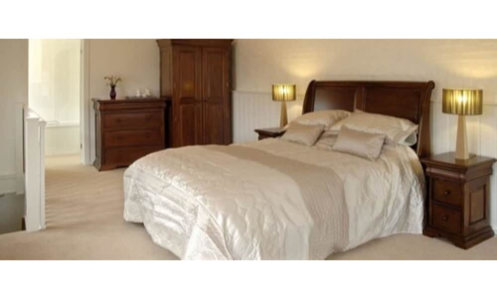 Double Room, Ensuite (Room 6, Small)