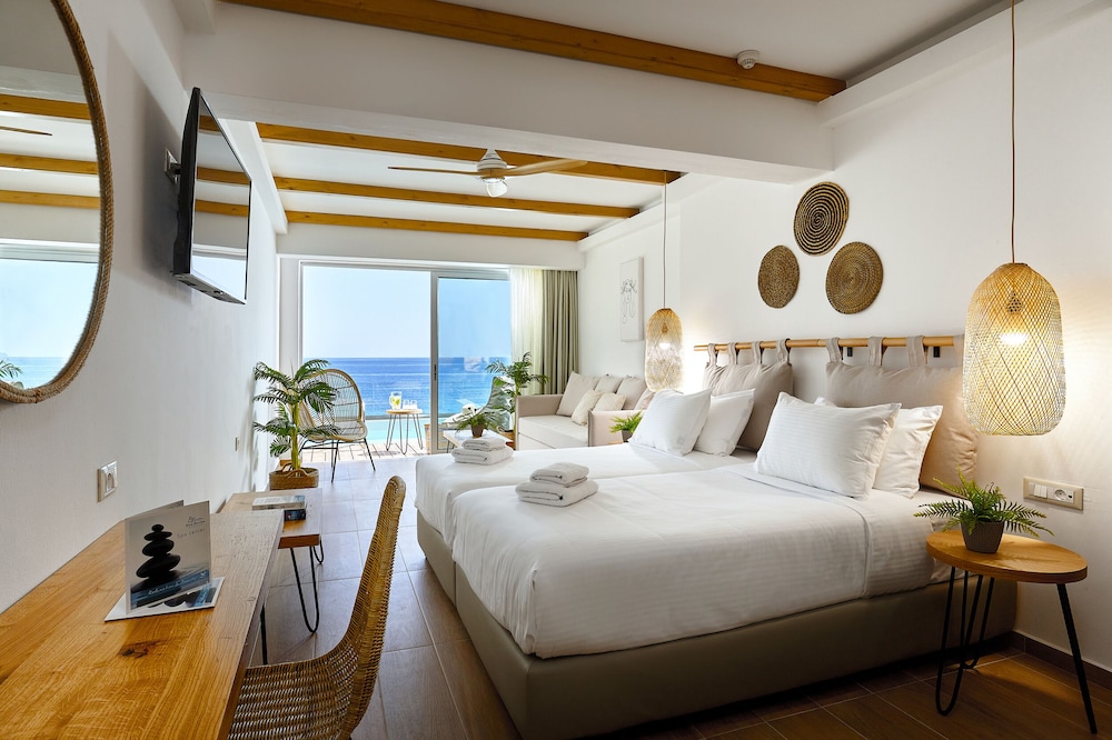 Superior Double Room, Individual Pool, Sea View