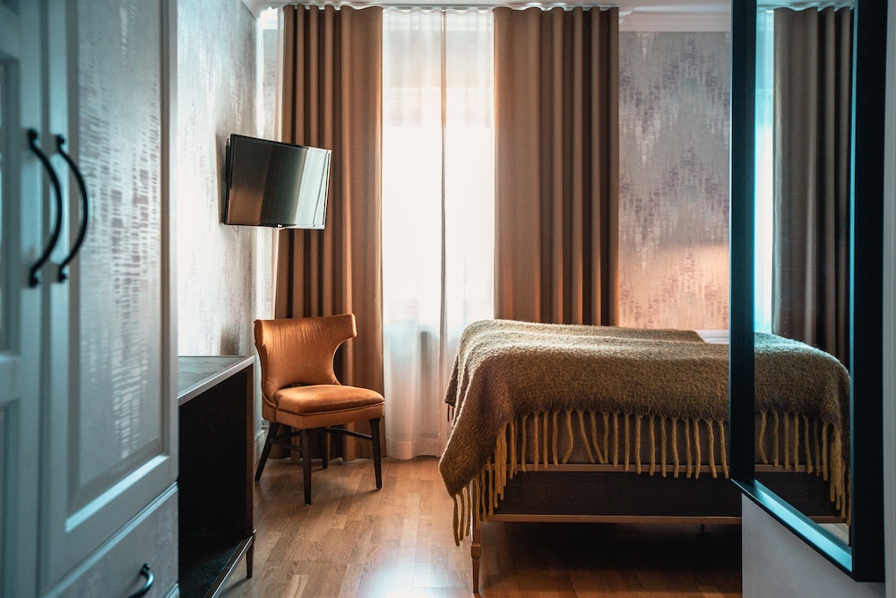 Queen room 140cm Bed photo 1