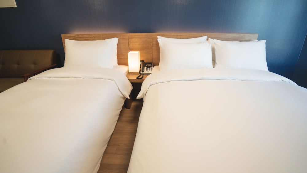 Deluxe Twin Room, Lake View - Photo 2