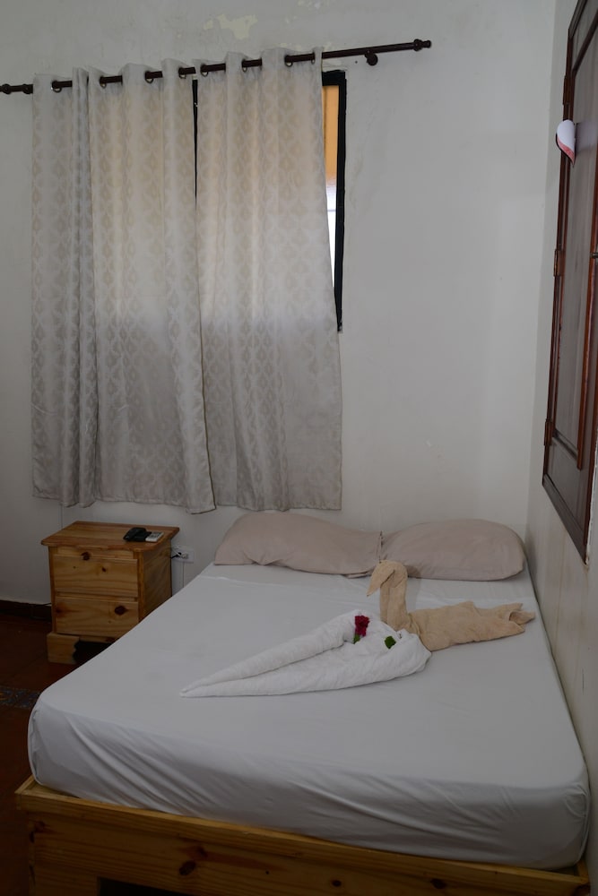 Double Room With Balcony And Street View With A/C