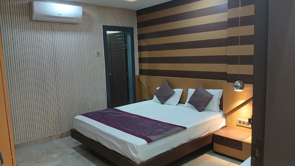 Club Room
