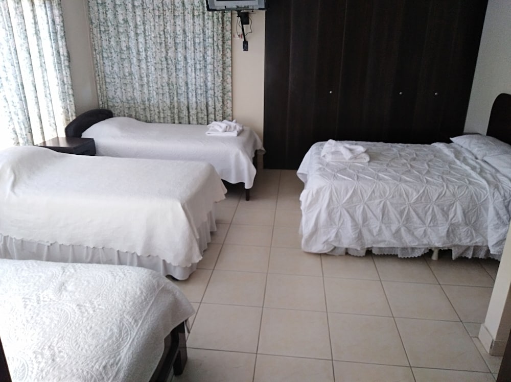 Executive Quadruple Room, Private Bathroom photo 1