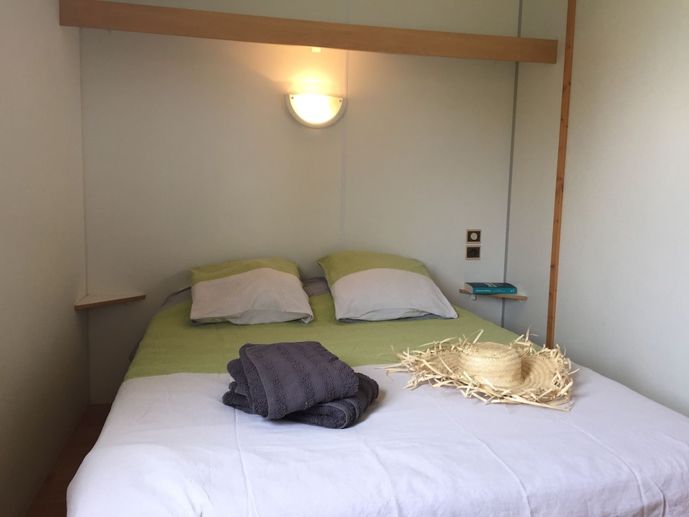Mobile Home photo 1