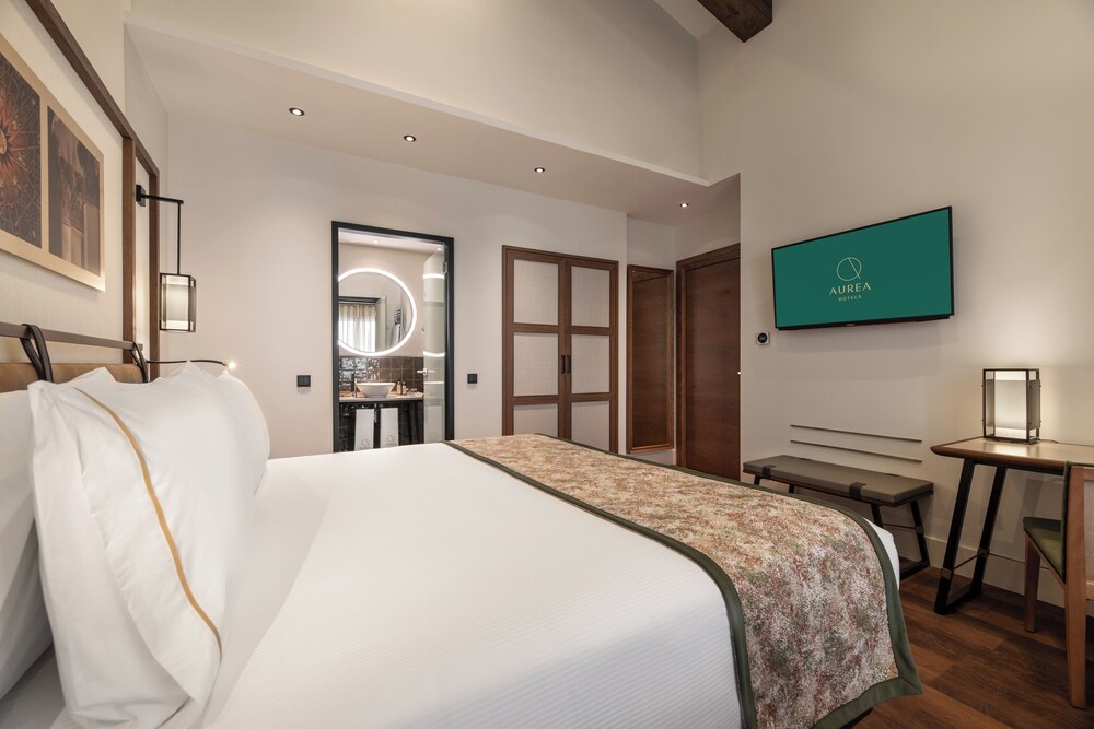 Superior Double Room (Arte Original) - Photo 3