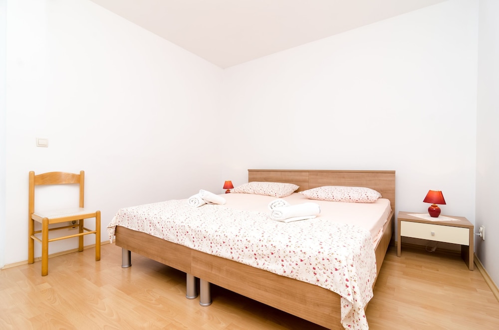 Standard Room, 1 Double Bed, Balcony, Sea View photo 2