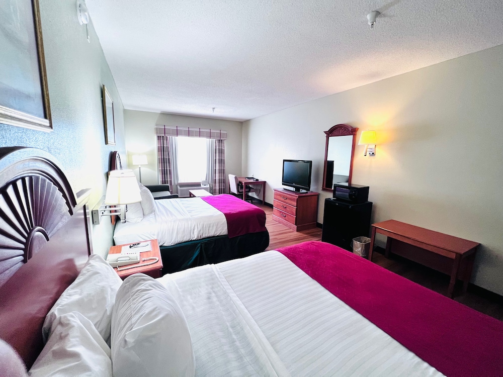 Suite, 2 Queen Beds, Non Smoking photo 2