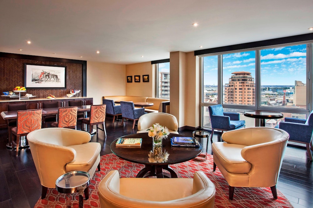 Club Room, 2 Double Beds - Photo 4