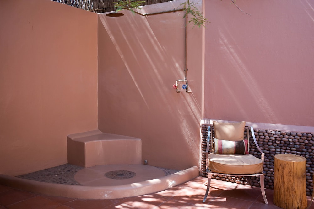NOI Suite Premium Room - Photo 3