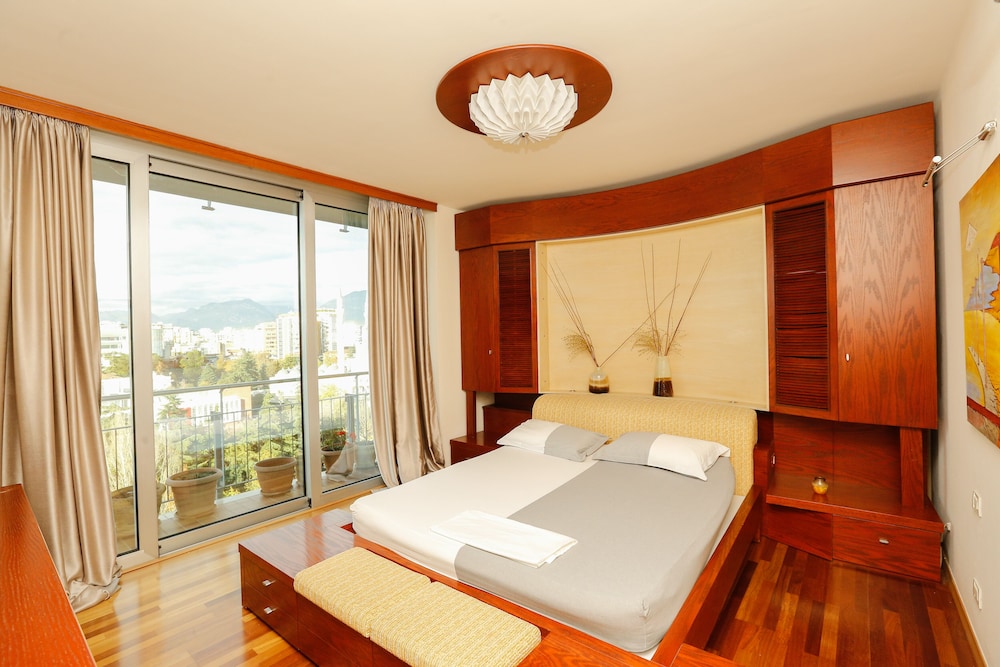 Presidential Apartment, City View
