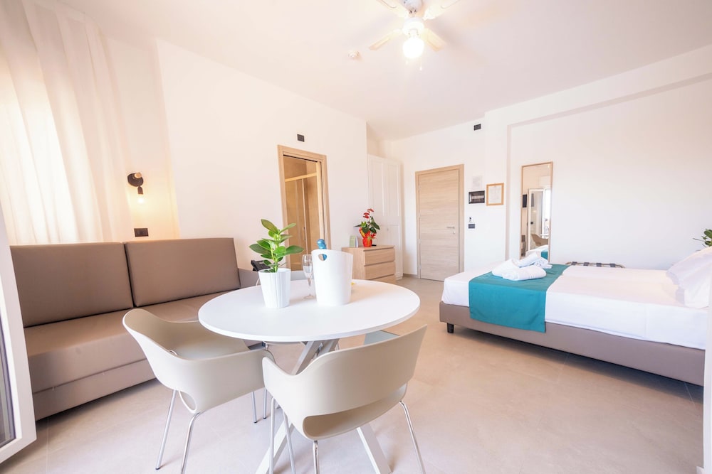 Comfort Studio, Balcony, Pool View
