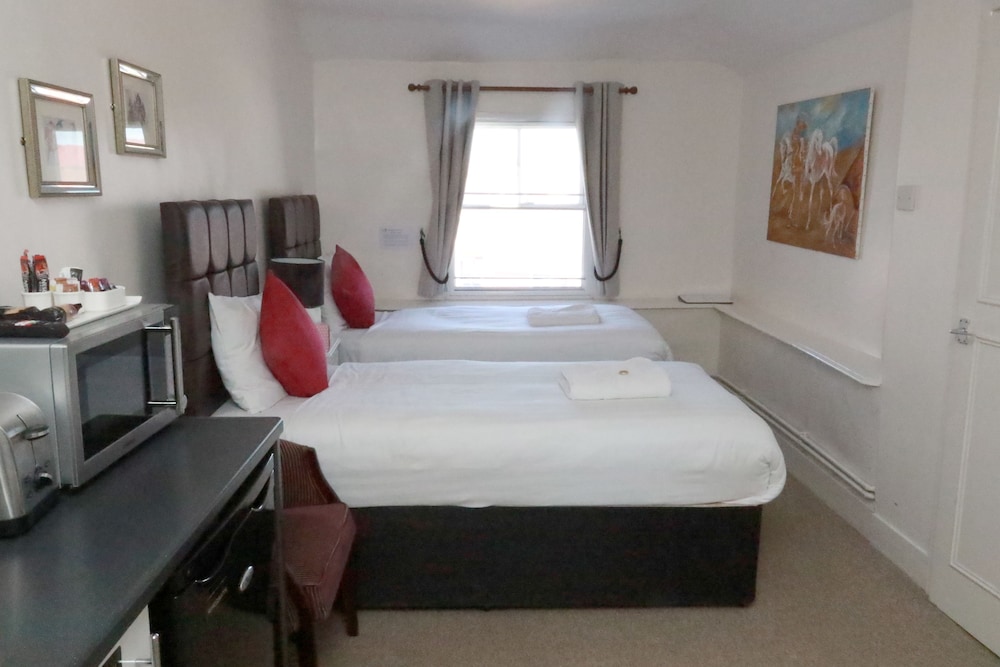 Standard Double or Twin Room (with shower) photo 1