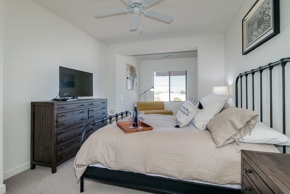 Condo, 1 Bedroom