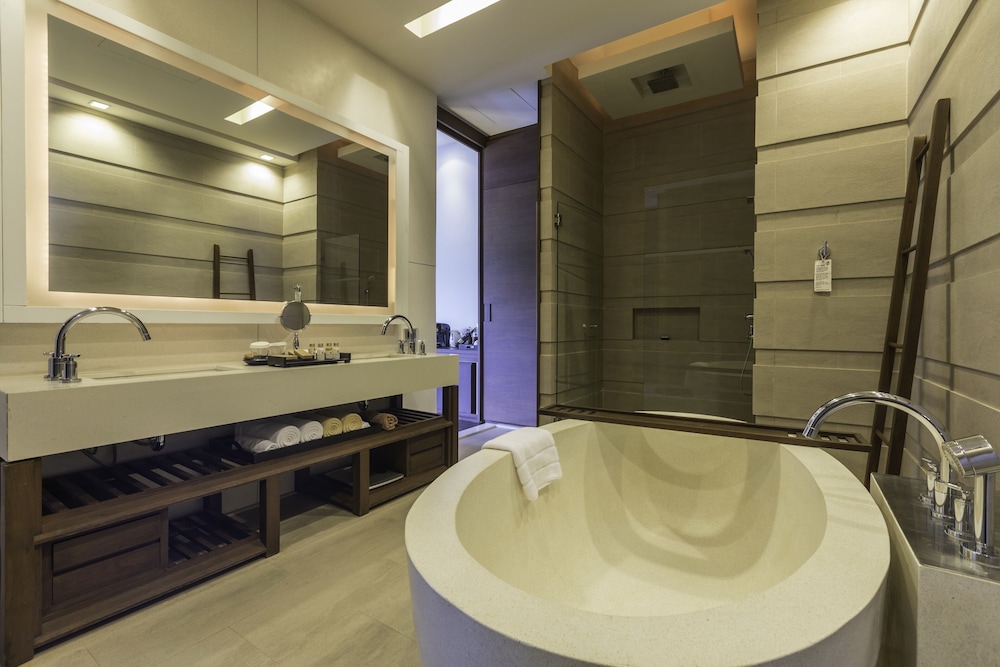 Garden Pool Suite - Photo 3