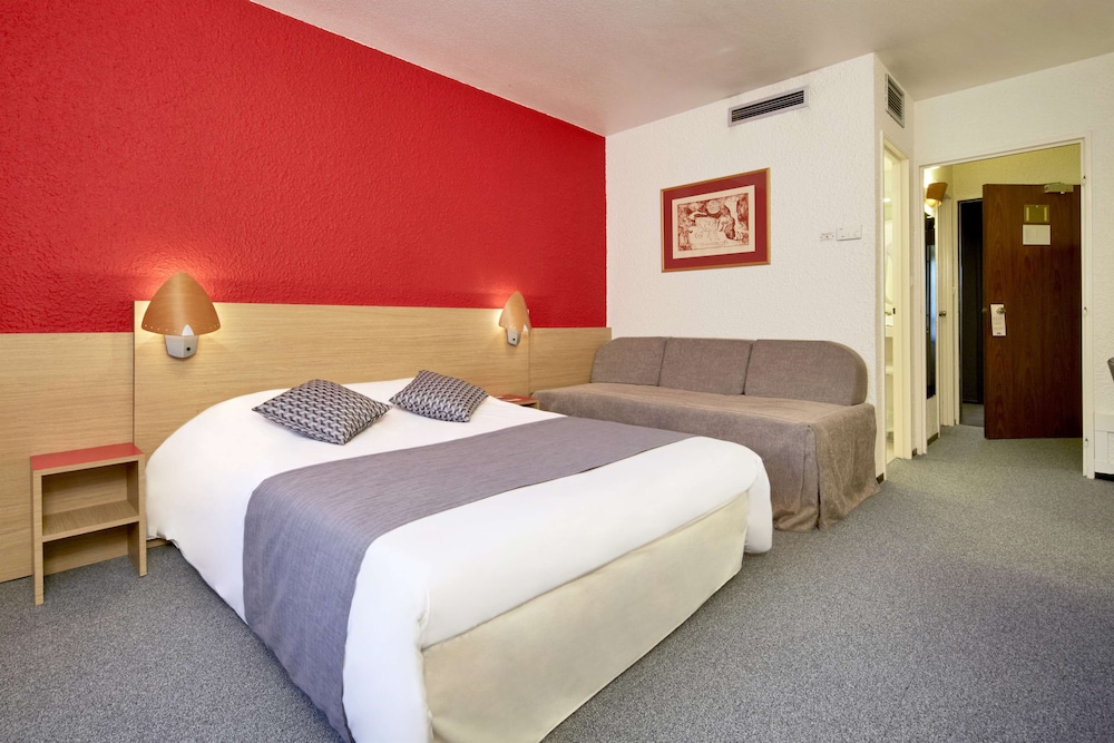 Superior Room, Multiple Beds - Photo 7