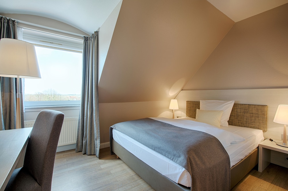 Comfort Room, 1 Queen Bed