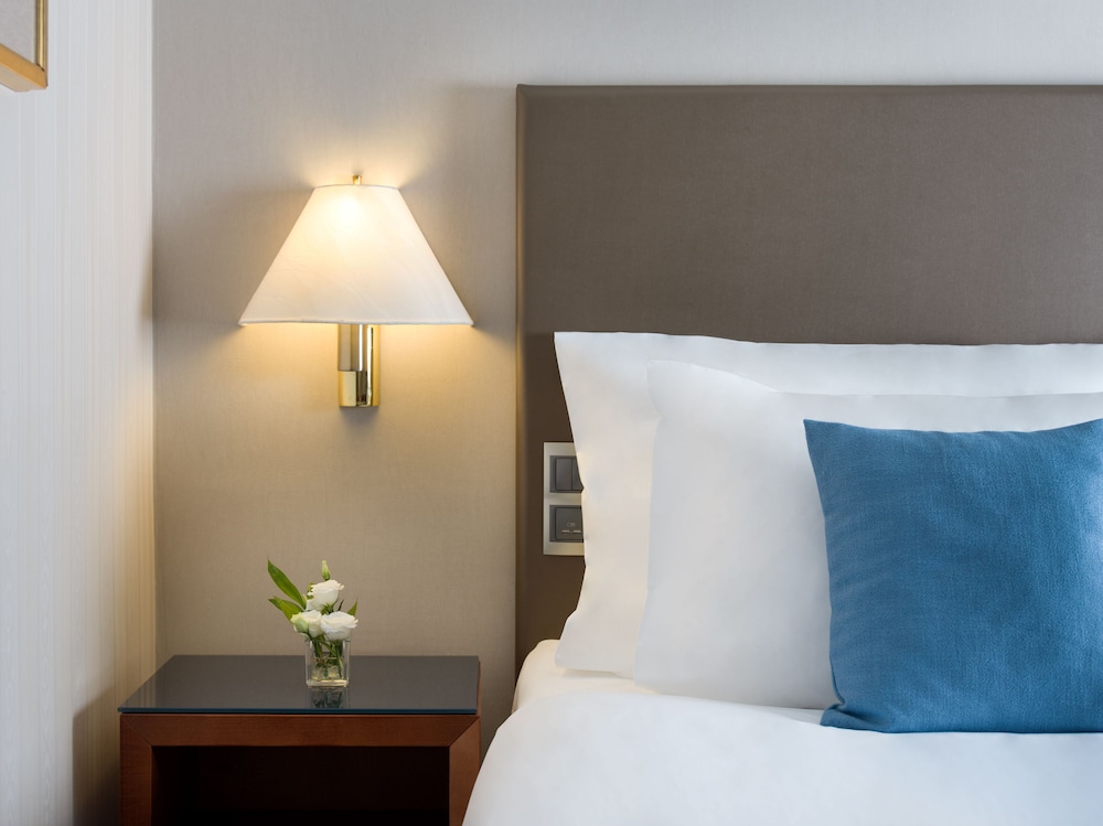 Premium Twin Room - Photo 4