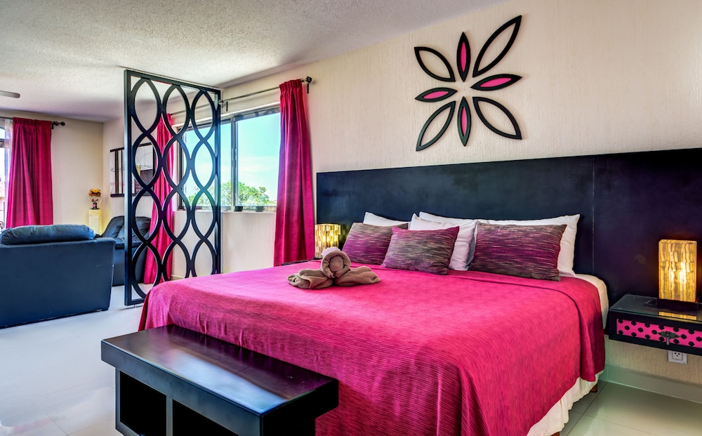 Suite, 1 King Bed