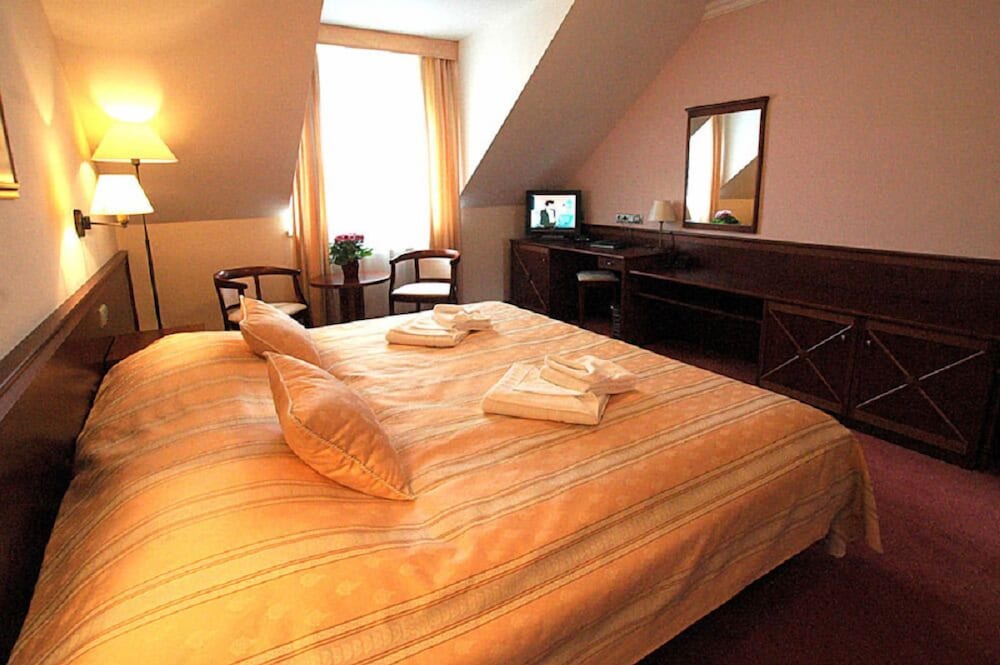 Double Room - Photo 8
