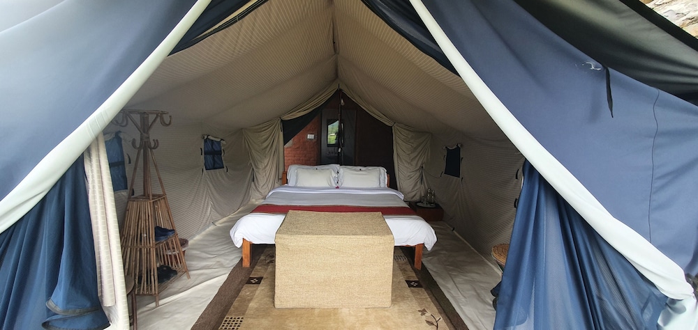 Deluxe Tent, Non Smoking, Mountain View photo 3