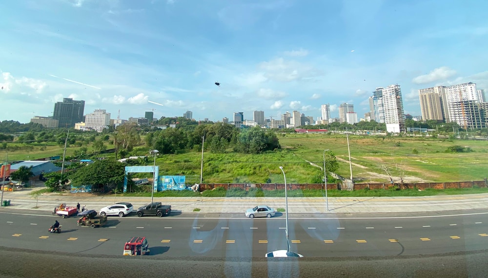 Superior Twin Room, City View - Photo 9