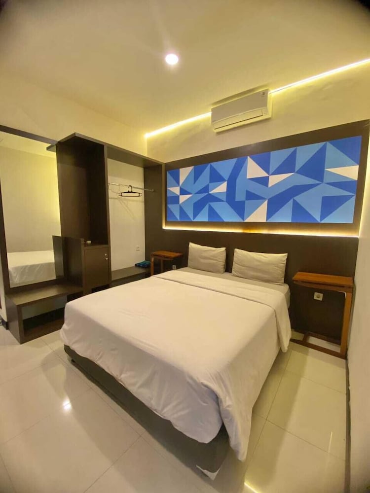 Signature Room