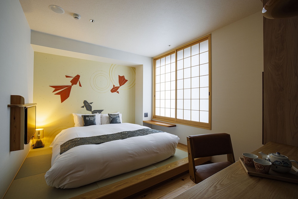 Japanese Modern Queen Room, Non Smoking - Photo 6