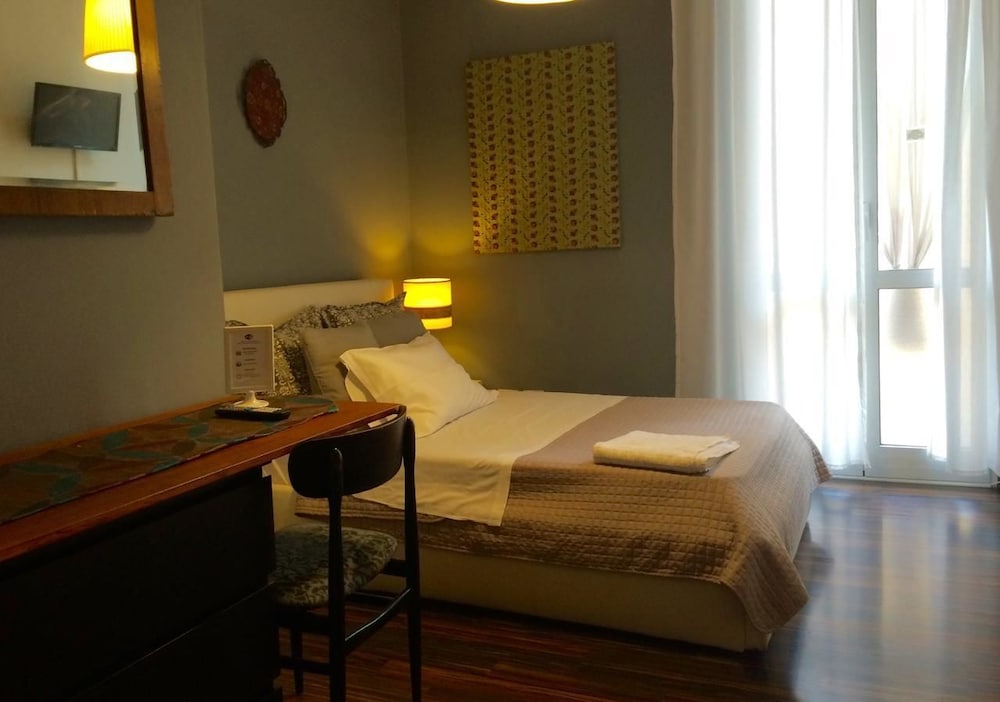 Basic Single Room, 1 Bedroom, Shared Bathroom