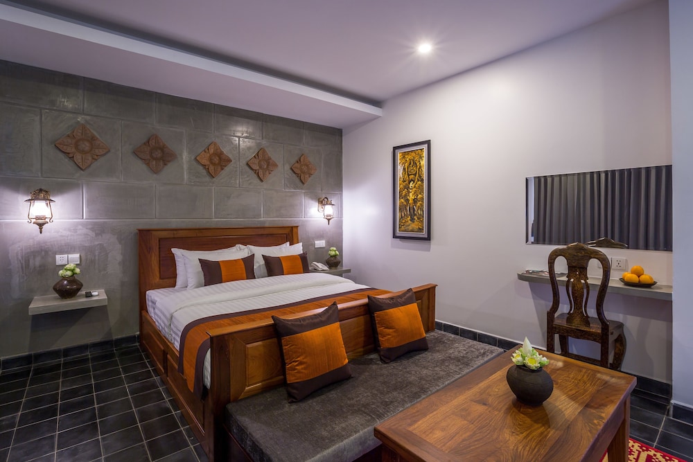 Deluxe Double or Twin Room