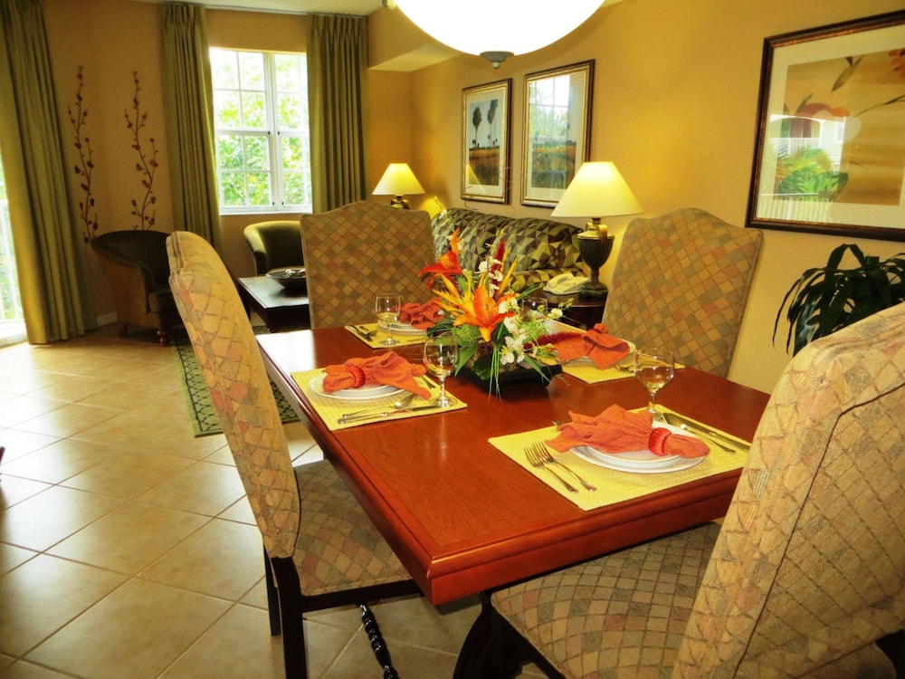 Deluxe Two Bedroom Suite - Photo 5