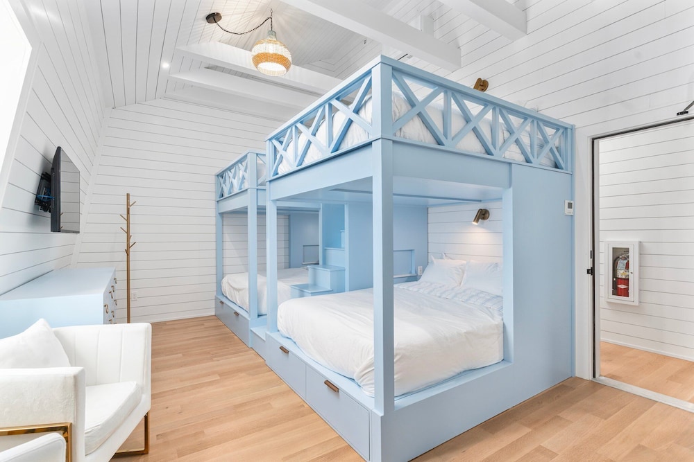 Comfort Quadruple Room