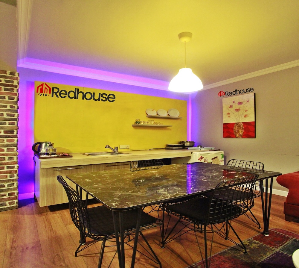 Family Apartment photo 2