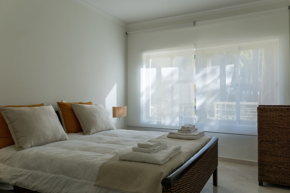 Apartment, 3 Bedrooms, Terrace photo 1