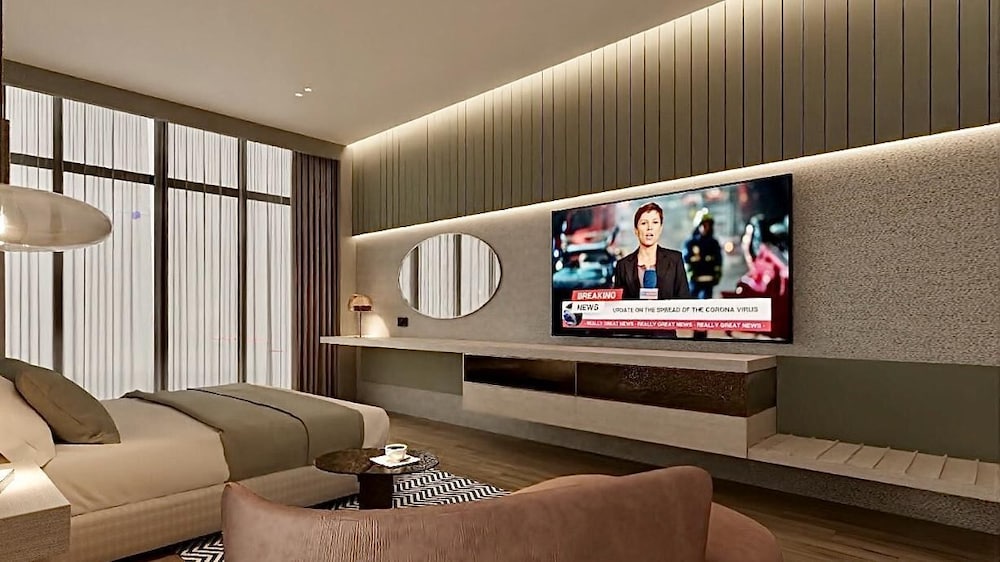 Renovated Room with balcony photo 2
