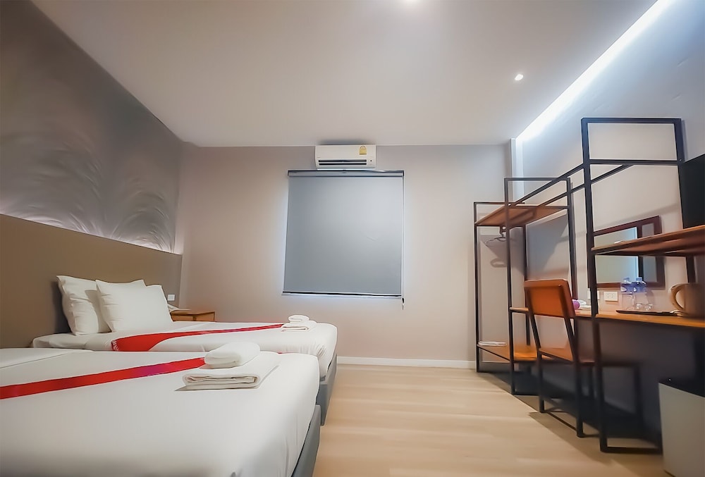 Standard Double or Twin Room - Photo 22