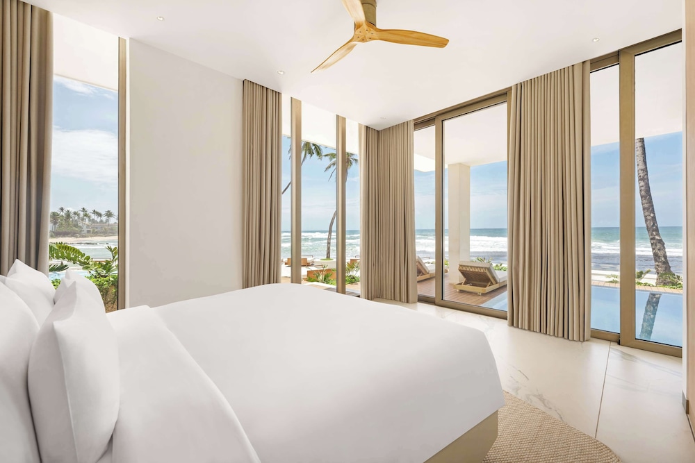 Suite, 1 Bedroom (with Pool-Beachfront)