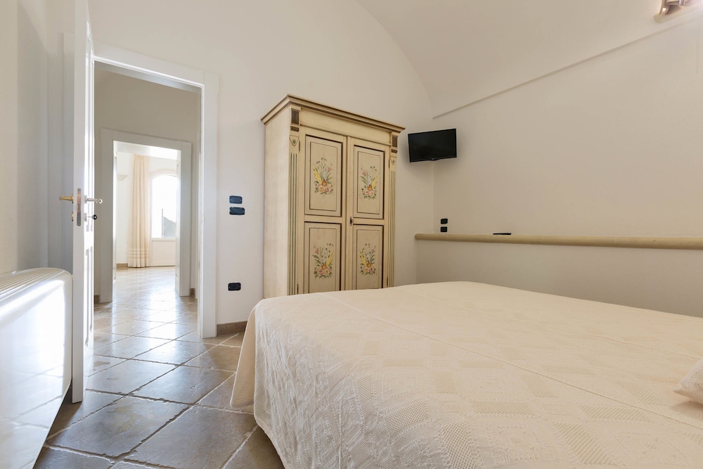 Villa, 6 Bedrooms (1165) photo 1
