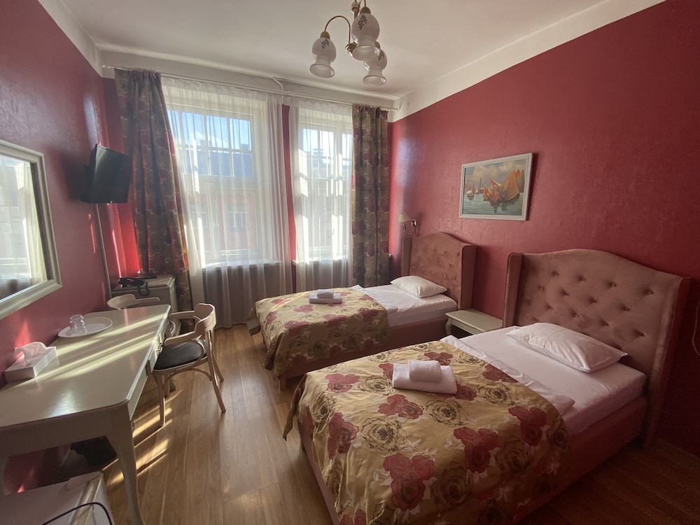 Twin Room, 2 Twin Beds - Photo 9