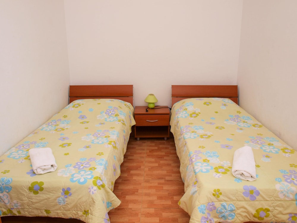 Apartment, Multiple Beds