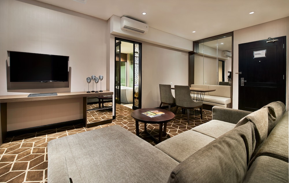 Premier Suite photo 2