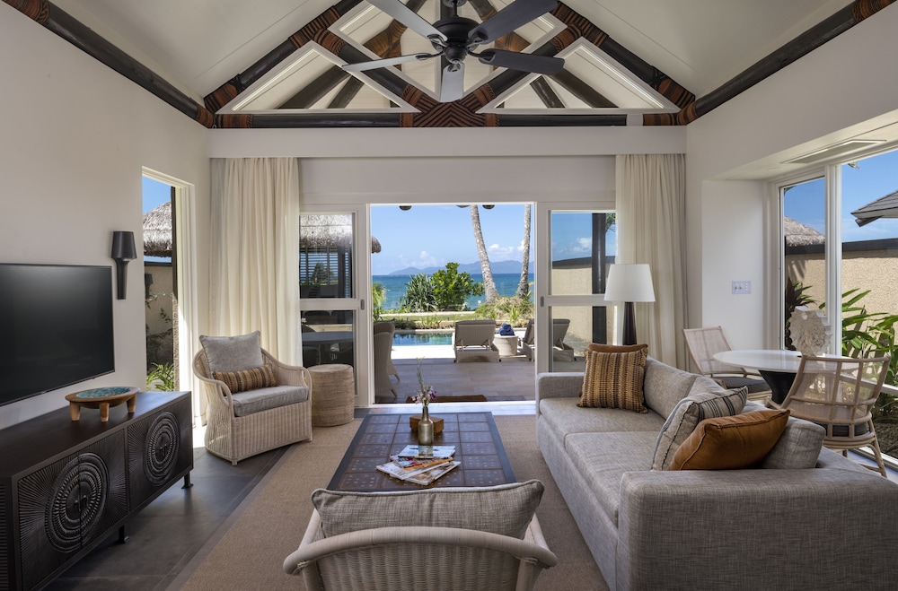One Bedroom Beachfront Villa
